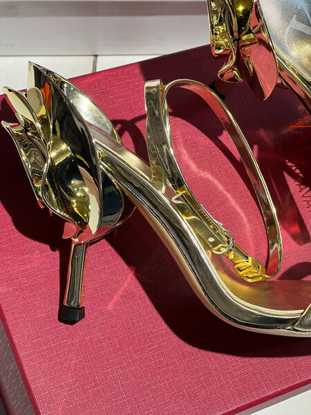 Босоножки Valentino женский кожа бронзовый 138776-2