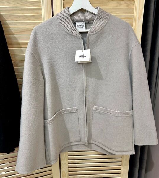 Пальто Hermès женский темно-серый 123652