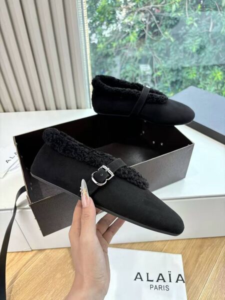 Женские зимние туфли Alaïa женский замша черный u6282186-1