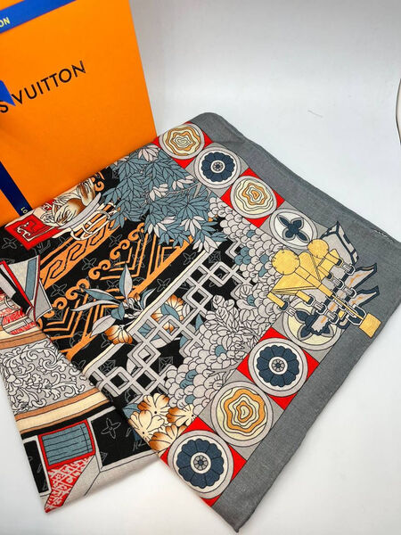 Платок Louis Vuitton женский кашемир графитовый 197789
