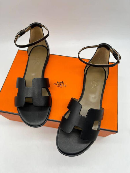 Сандалии Hermès женский кожа графитовый 66557-3