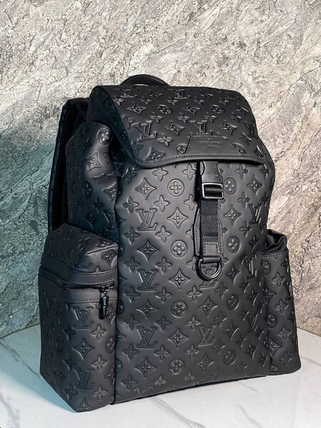 Мужской рюкзак Louis Vuitton мужской кожа черный 167094-4