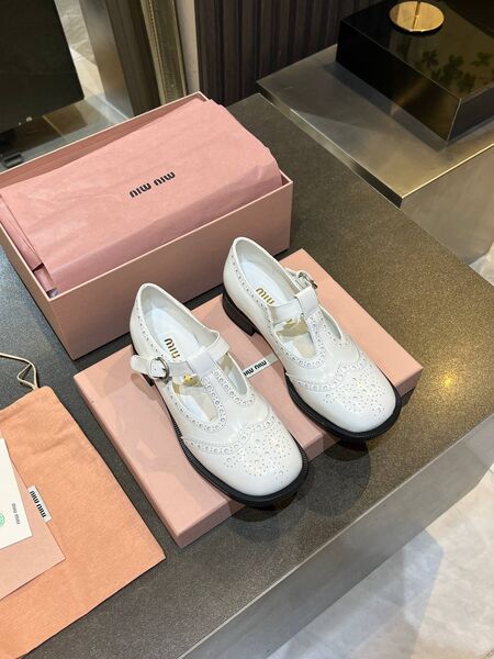 Женские босоножки Prada женский кожа белый q8548322-1-5