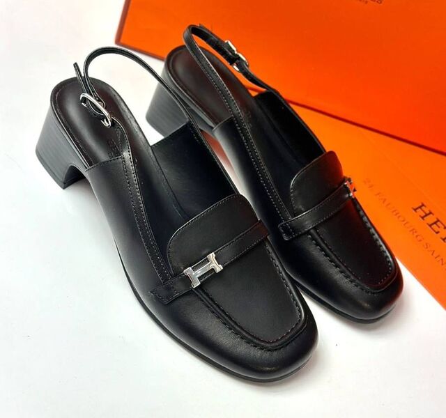 Туфли Hermès женский кожа черный 149051