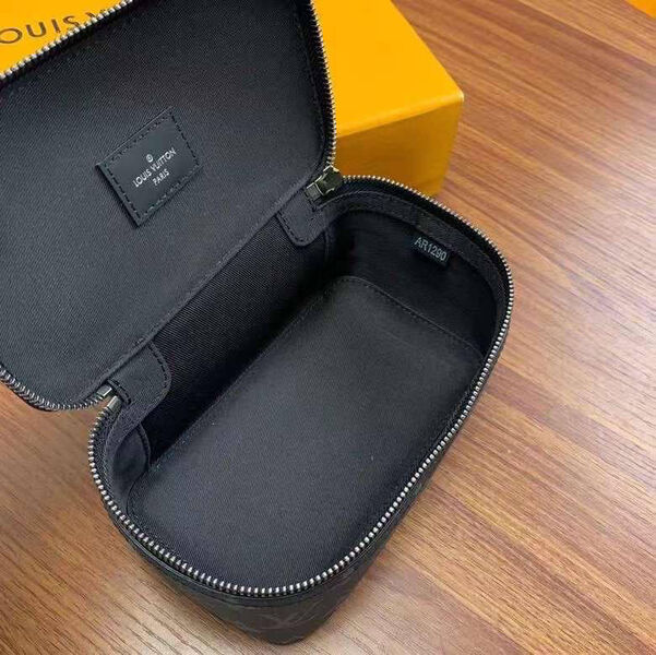 Мужской несессер косметичка Louis Vuitton мужской канва черный 111310-8