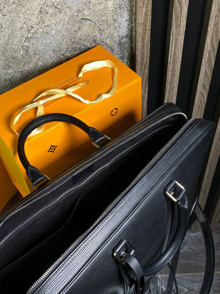 Мужской портфель Louis Vuitton мужской кожа черный 146303-8