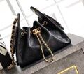 Сумка Chanel женский кожа черный 189428-1