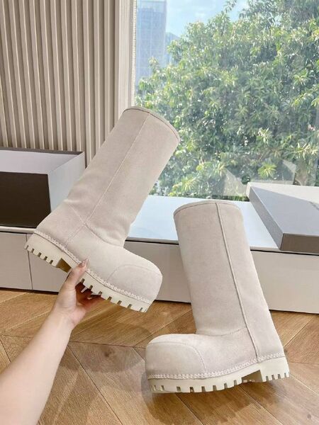 Женские ботинки Balenciaga Women's Alaska Fur Bootie женский замша белый c5559307-1-6