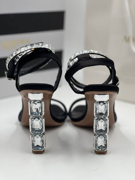 Босоножки Aquazzura женский кожа черный 105441-2