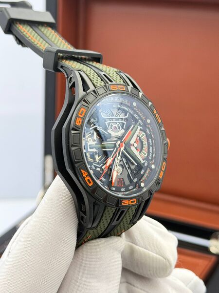 Мужские часы Roger Dubuis мужской черный f7122925-1-5