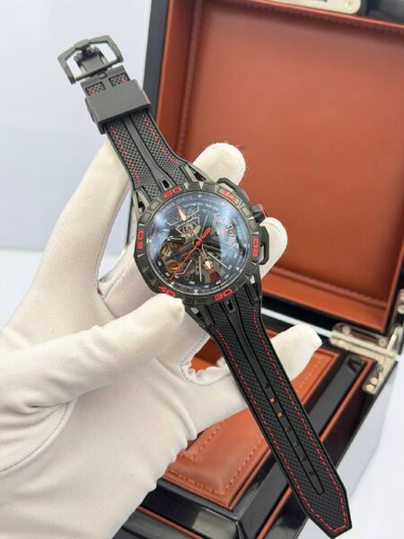 Мужские часы Roger Dubuis мужской черный r0058542-1