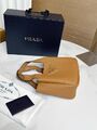 Сумка Prada женский кожа бежевый -8