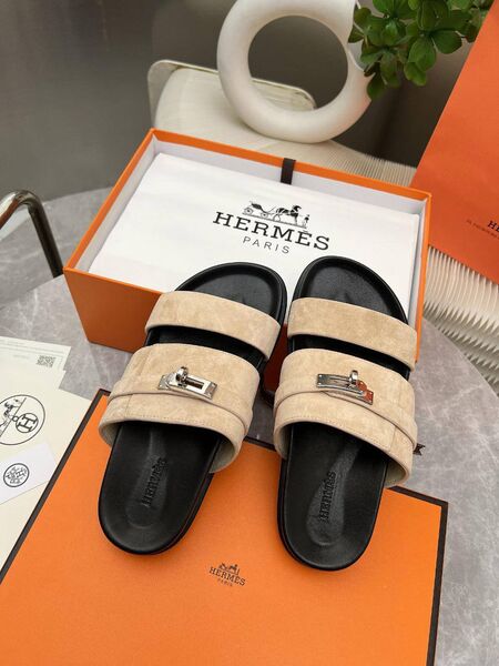 Женские шлепанцы Hermes женский замша бежевый c5377745-1-5