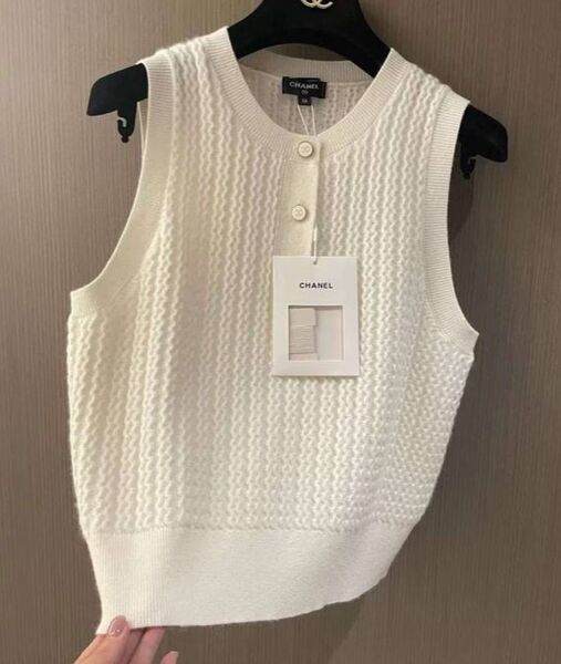 Безрукавка Chanel женский вязаная ткань белый 162208