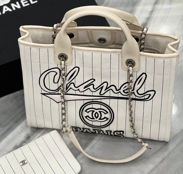 Сумка Chanel Shopping женский кожа белый 109227
