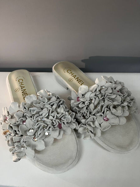 Шлепки Chanel женский кожа графитовый 183000-5