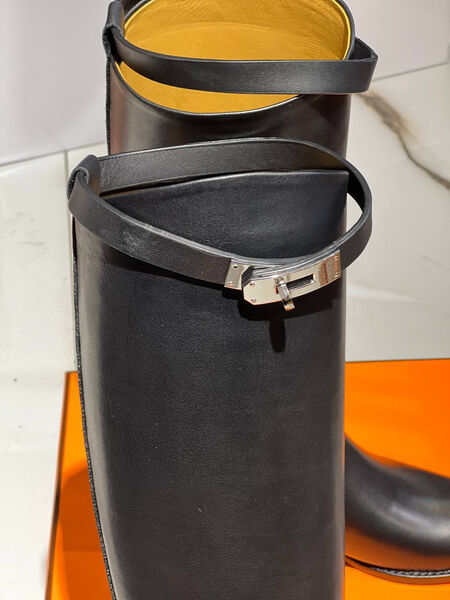 Сапоги Hermès женский кожа черный 67412-9