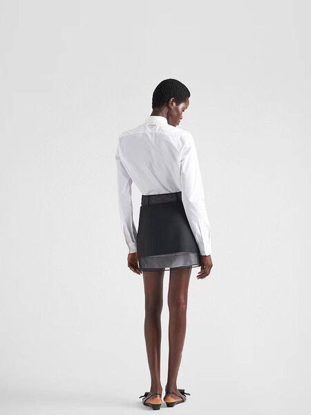 Рубашка Prada женский белый 143570