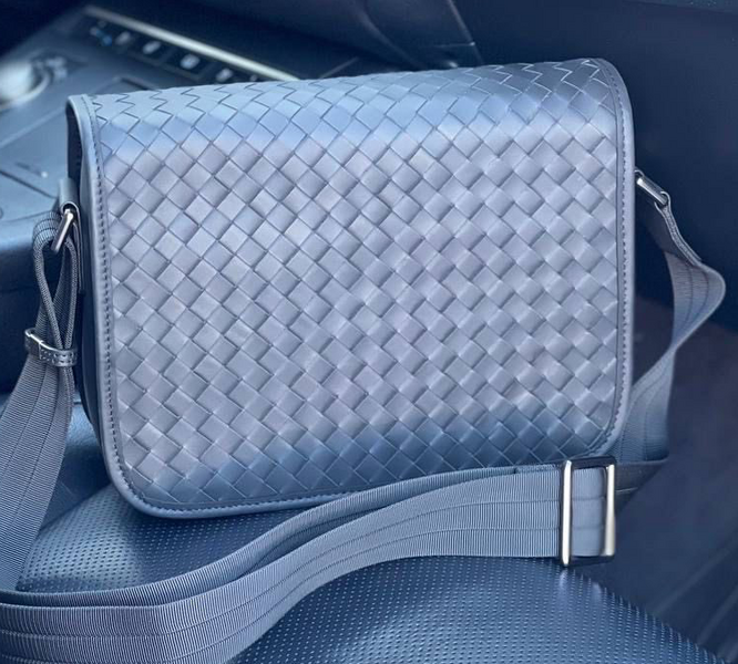 Мужская сумка мессенджер Bottega Veneta мужской кожа синий 42928