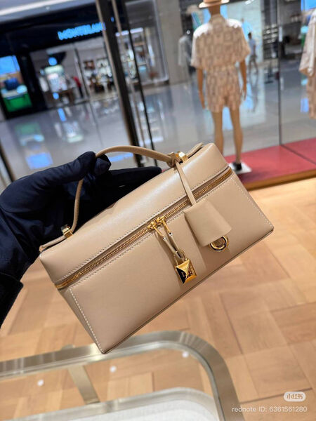 Клатч Loro Piana Extra Large 29 женский кожа бежевый 201226-3