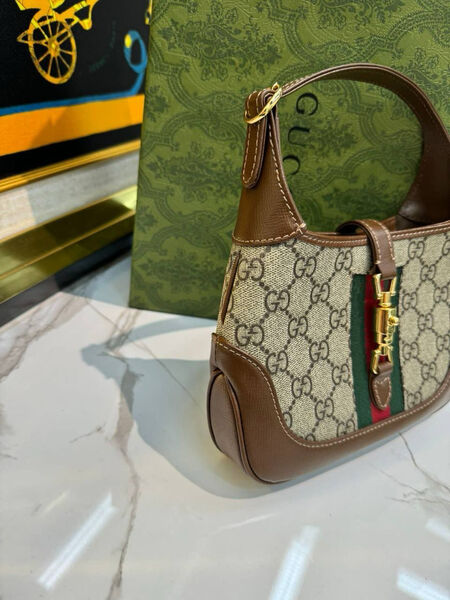 Сумка Gucci Jackie Small женский кожа графитовый 137910-5
