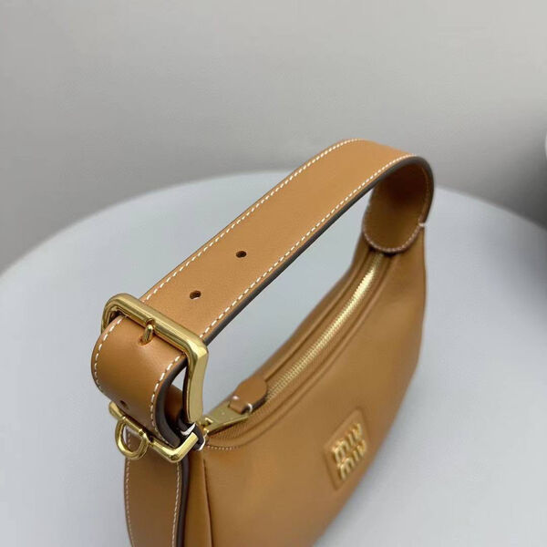 Сумка Miu Miu женский кожа бежевый 126470-4