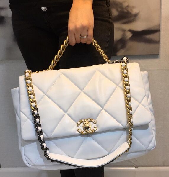 Сумка Chanel (36 см) женский кожа белый 73585