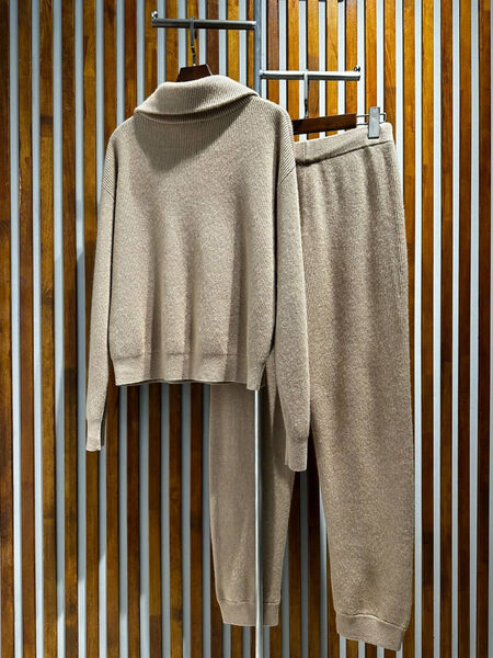 Костюм Brunello Cucinelli женский бежевый 132718