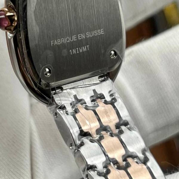 Часы Bvlgari Serpenti Seduttori белый 155559-6