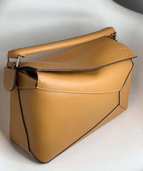 Сумка Loewe женский кожа 75996