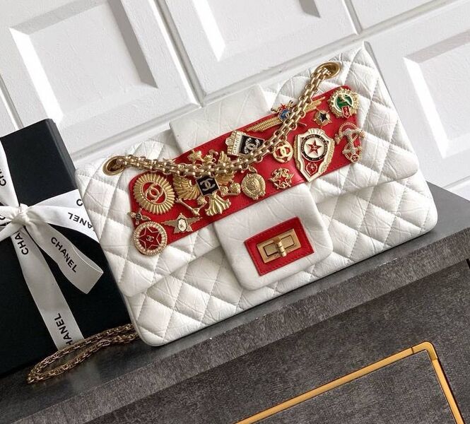 Сумка Chanel женский кожа белый 194335