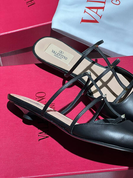 Шлепки Valentino женский кожа черный 152382-3