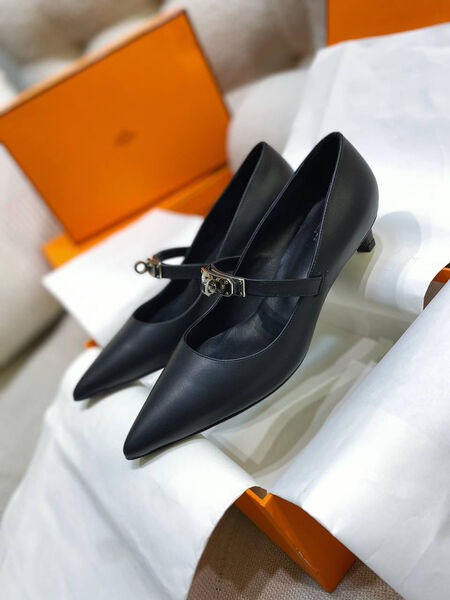 Туфли Hermès женский кожа черный 180374-2