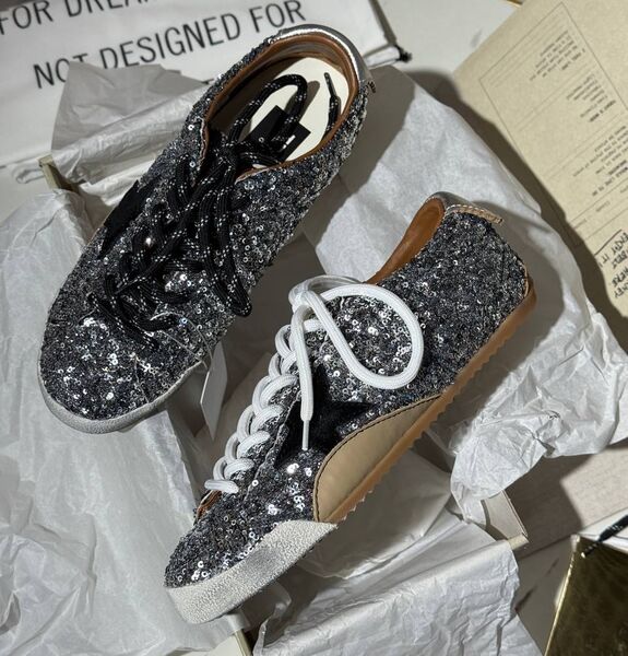 Кеды Golden Goose женский пайетки графитовый 194539