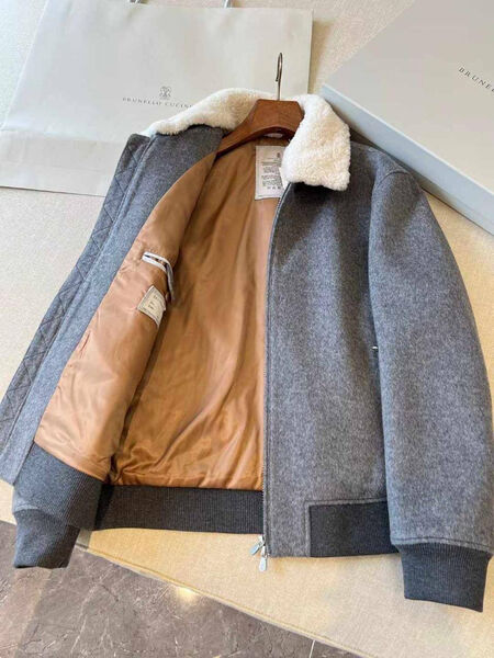 Мужская куртка Brunello Cucinelli мужской графитовый 172000-9
