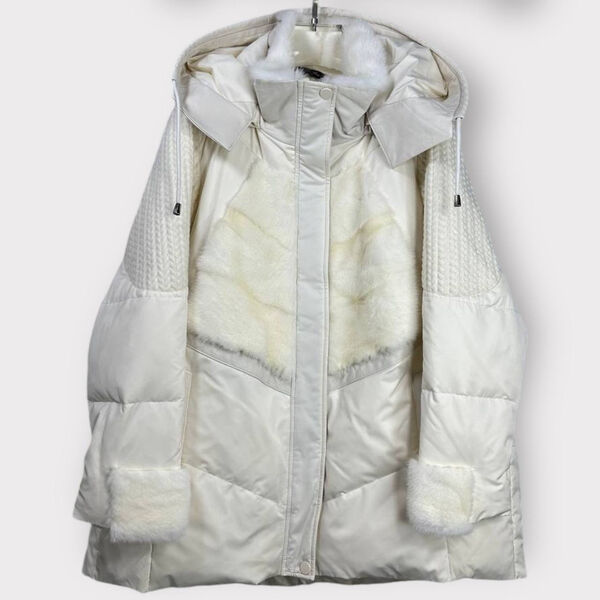 Пуховик Loro Piana женский белый 165974