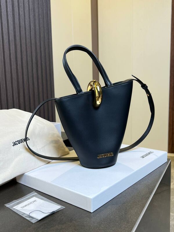 Сумка JACQUEMUS 