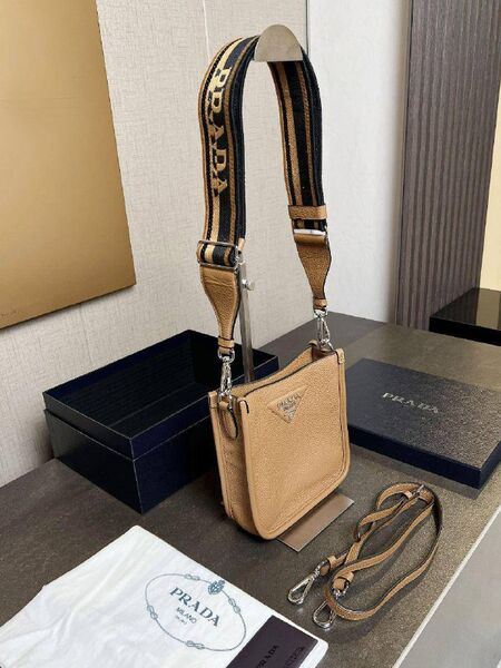 Сумка Prada женский кожа бежевый t6101459-1-10