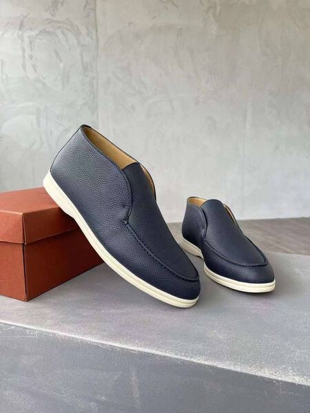 Мужские лоферы Loro Piana мужской кожа графитовый 135605-3
