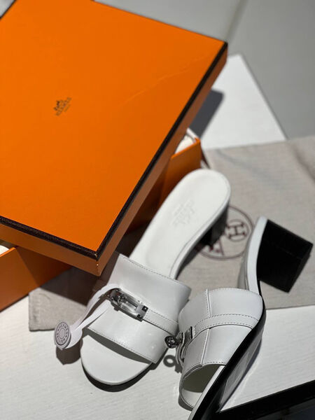 Шлепки Hermès женский кожа белый 112095-4