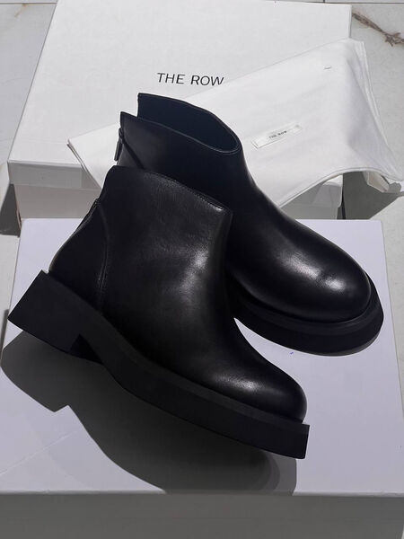 Ботинки The Row женский кожа черный 162701-5