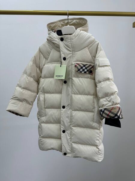 Детский пуховик Burberry белый 177423