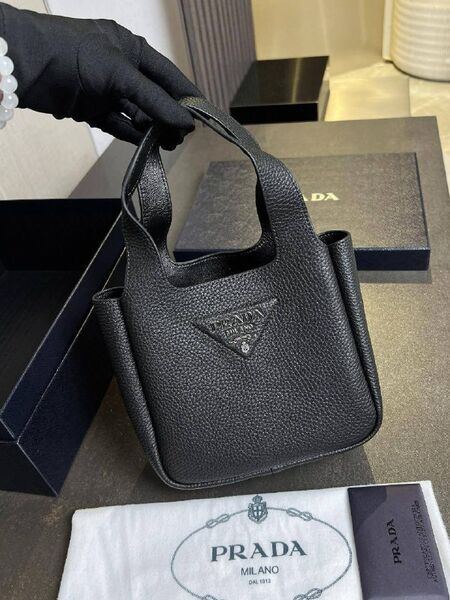 Сумка Prada женский кожа черный l0826468-1-10