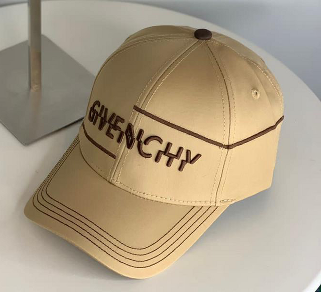 Кепка Givenchy женский темно-бежевый 25960