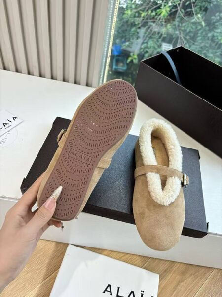 Женские зимние туфли Alaïa женский замша бежевый s4164964-1-7
