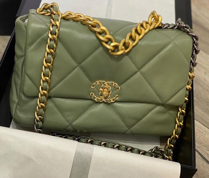 Сумка Chanel 19 женский кожа болотный 73317-2