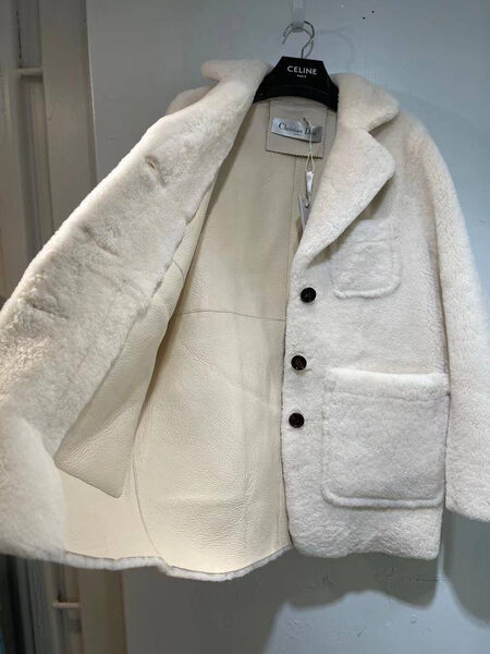 Дубленка Christian Dior женский белый 166153-2