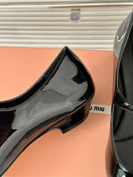 Туфли Miu Miu женский кожа черный 157179-6