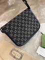 Сумка Gucci женский кожа черный 96998-3