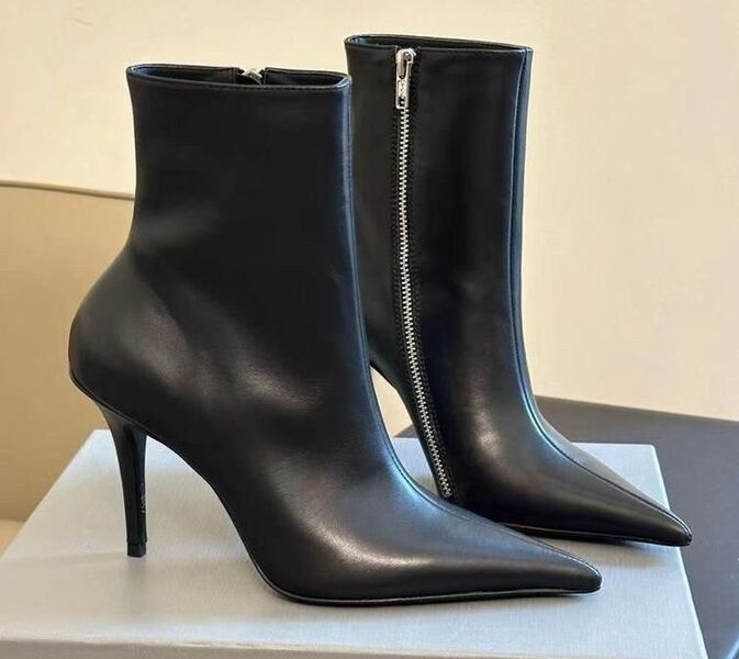 Ботильоны Balenciaga женский кожа черный,серебристый 124971